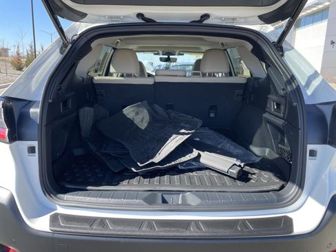 Used 2024 Subaru Outback Limited image 15