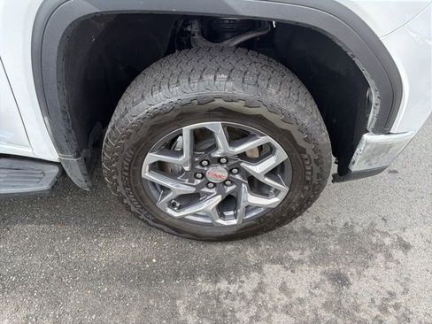 Used 2023 GMC Sierra 1500 SLT w/ SLT Premium Package image 30