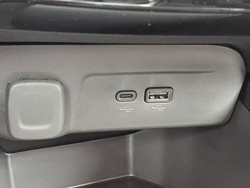 New 2026 Chevrolet Trax LT w/ LT Convenience Package FWD image 18