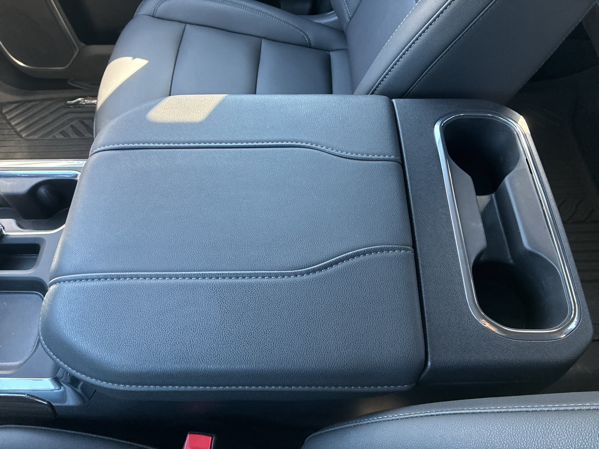 Used 2025 Chevrolet Silverado 1500 LT Trail Boss w/ Convenience Package II AWD/4WD image 35