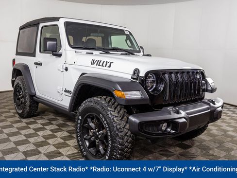 Used 2021 Jeep Wrangler Willys w/ LED Headlamp & Fog Lamp Group image 13