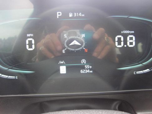 Used 2024 Kia Sportage X-Line image 11