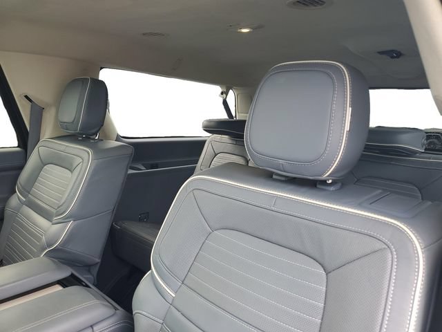 Used 2023 Lincoln Navigator L Black Label AWD/4WD image 28