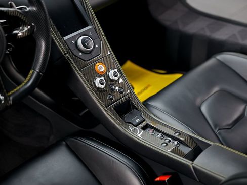 Used 2015 McLaren 650S Coupe image 24