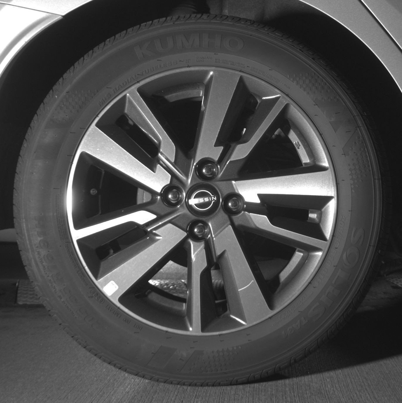 Used 2025 Nissan Versa SV FWD image 18