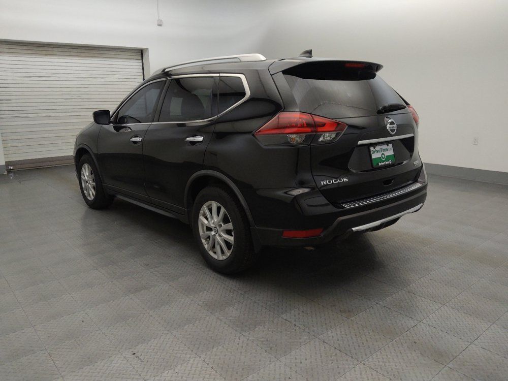 Used 2019 Nissan Rogue S w/ Special Edition Package FWD image 5