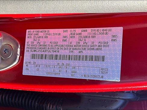 New 2026 Lincoln Corsair Premiere image 13