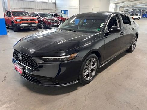 Used 2023 Honda Accord EX image 7