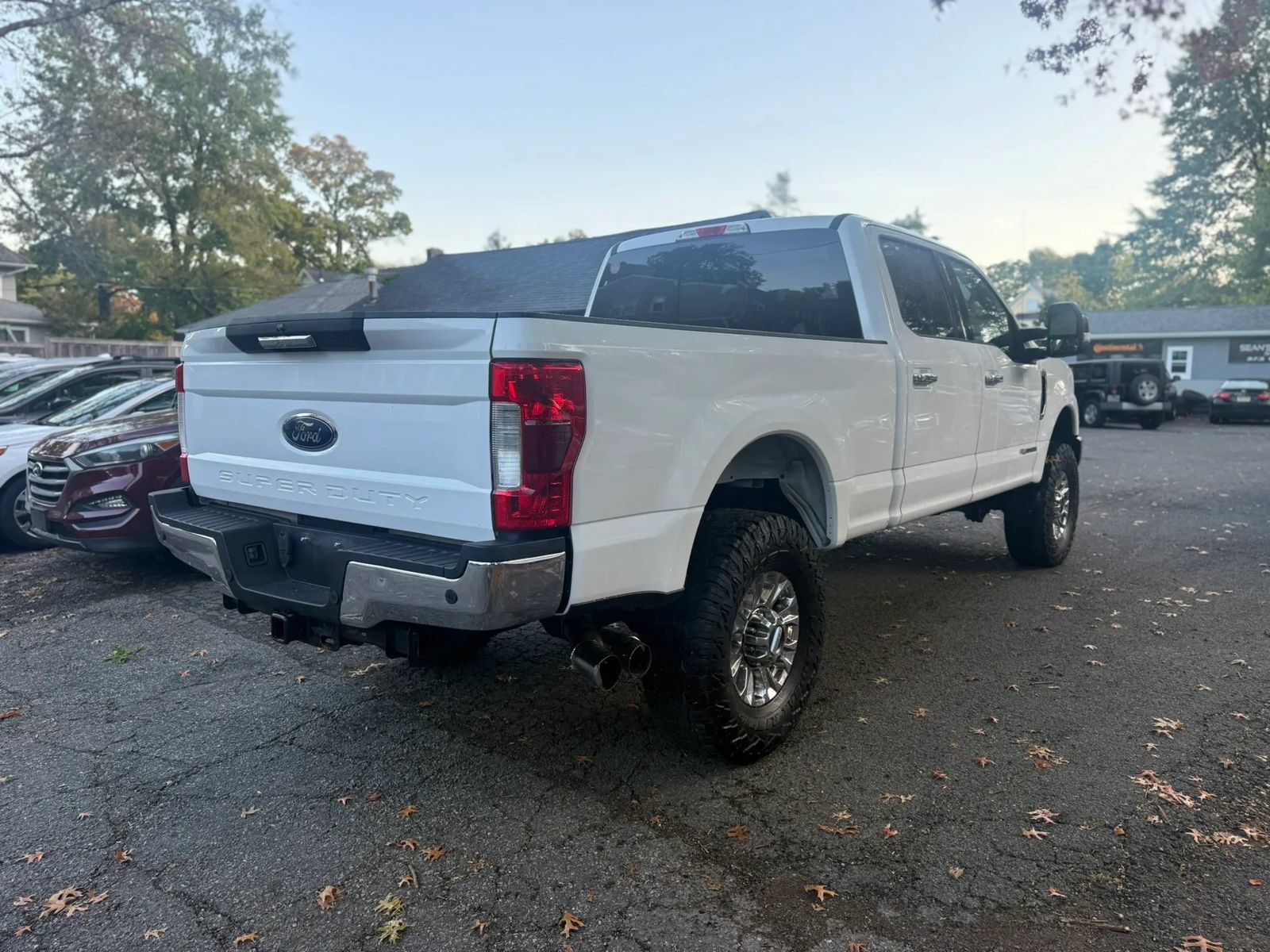 Used 2018 Ford F350 XLT w/ XLT Premium Package AWD/4WD image 4