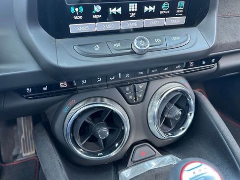 Used 2018 Chevrolet Camaro ZL1 image 35