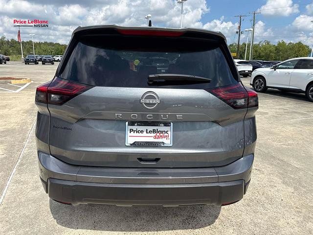 Used 2026 Nissan Rogue S FWD image 6