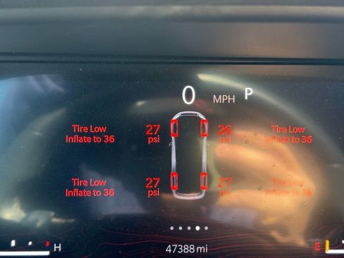 Used 2021 Jeep Grand Cherokee L Laredo w/ Luxury Tech Group I image 16