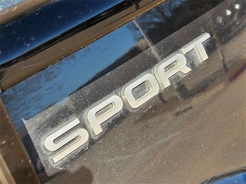 Used 2025 Land Rover Discovery Sport S image 12