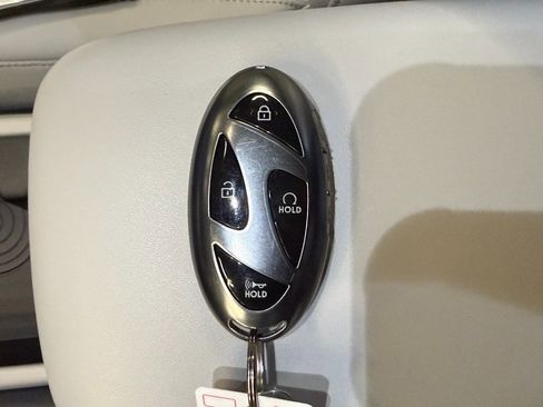 Used 2024 Hyundai Kona Limited image 18