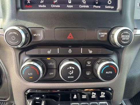 Used 2020 RAM 1500 Big Horn image 40