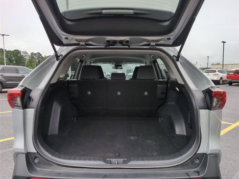 Used 2024 Toyota RAV4 XLE FWD image 6