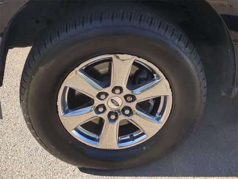 Used 2018 Ford F150 XLT w/ XTR Package image 10