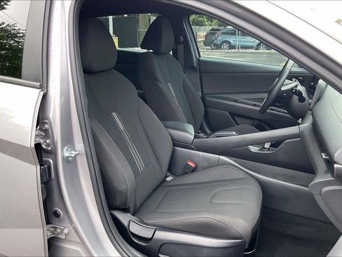 Used 2026 Hyundai Elantra Sport FWD image 7