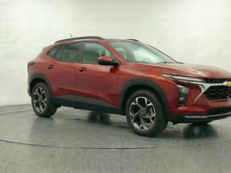 Used 2025 Chevrolet Trax LT video 1