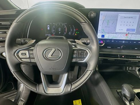 Used 2024 Lexus RX 350 Premium w/ Convenience Package FWD image 11