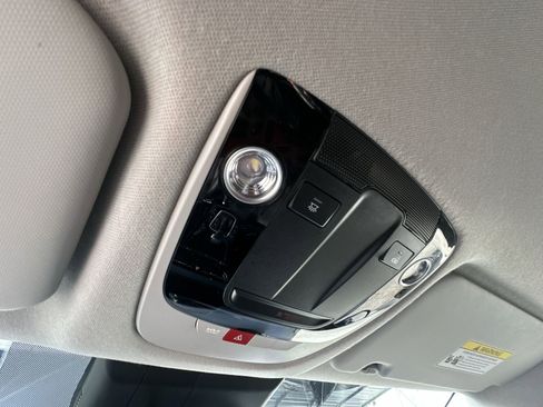 Used 2024 Kia Seltos X-Line image 16