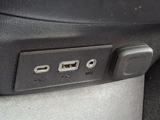 Used 2025 Chevrolet Malibu LT FWD image 24