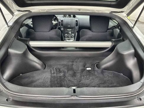 Used 2014 Nissan 370Z Coupe RWD image 26