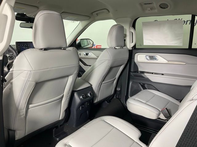 New 2026 Ford Explorer Active w/ Active Comfort Package RWD image 15