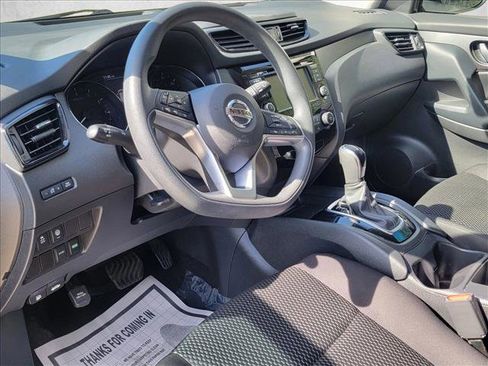 Used 2020 Nissan Rogue Sport S image 10
