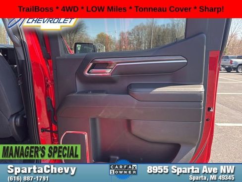 Used 2024 Chevrolet Silverado 1500 LT Trail Boss w/ Protection Package image 18