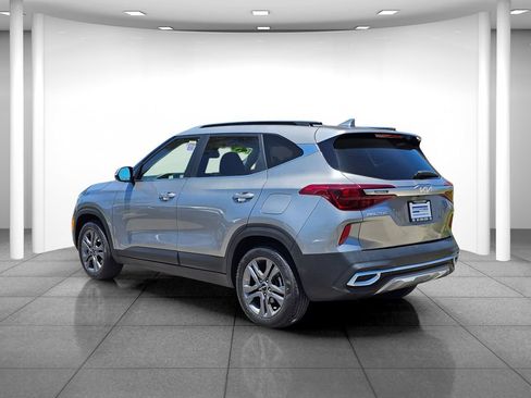 Used 2023 Kia Seltos S FWD image 4