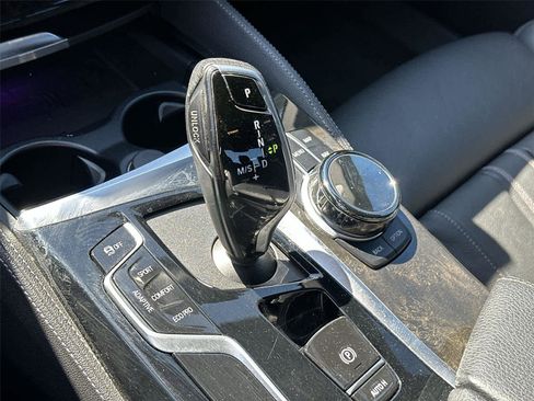 Used 2021 BMW M550i xDrive w/ Executive Package AWD/4WD image 19