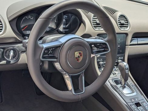 Certified 2025 Porsche 718 Boxster RWD image 11