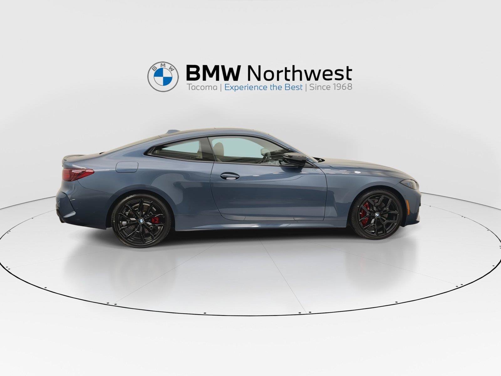 Used 2026 BMW 430i xDrive Coupe w/ M Sport Package AWD/4WD image 5