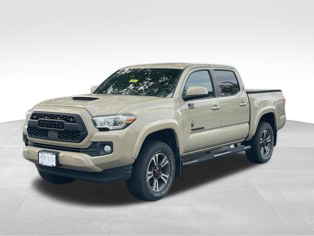 Used 2019 Toyota Tacoma TRD Sport AWD/4WD image 2
