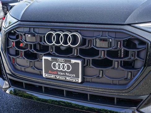 New 2026 Audi SQ8 Prestige AWD/4WD image 8
