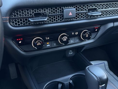Certified 2024 Honda HR-V Sport image 23