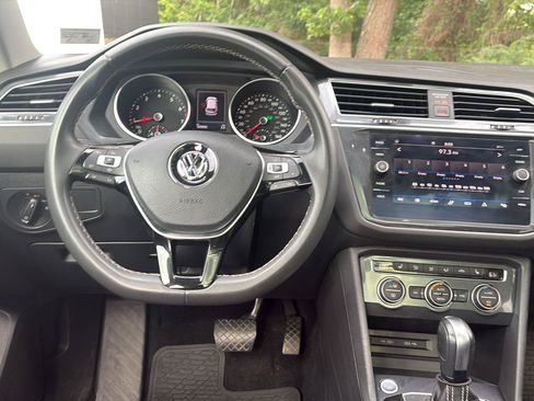 Used 2021 Volkswagen Tiguan S FWD image 20