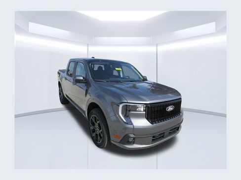 Used 2025 Ford Maverick Lobo AWD/4WD image 1