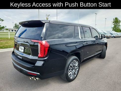 Used 2024 GMC Yukon XL Denali Ultimate AWD/4WD image 9
