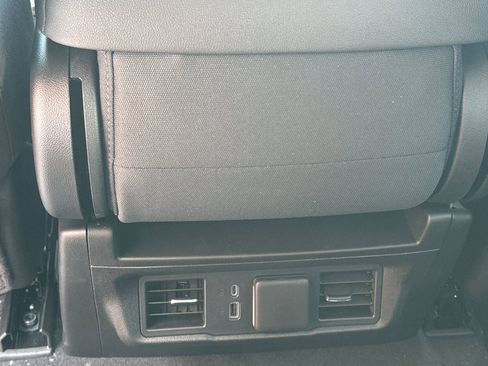 New 2025 GMC Sierra 1500 Elevation image 13