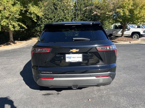 New 2026 Chevrolet Equinox LT w/ Safety and Technology Package image 9