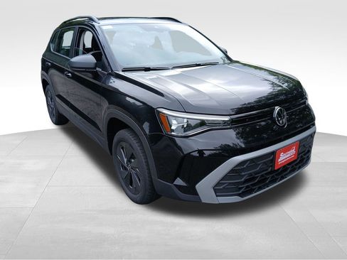 New 2025 Volkswagen Taos S image 7