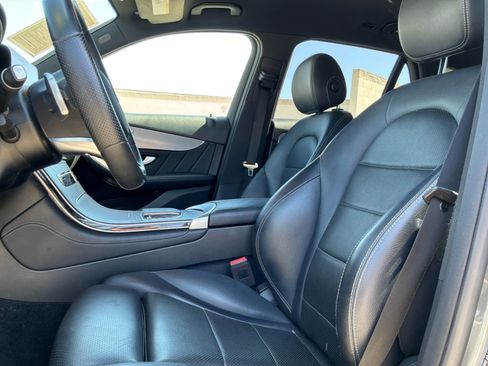 Used 2021 Mercedes-Benz GLC 300 w/ AMG Line image 17