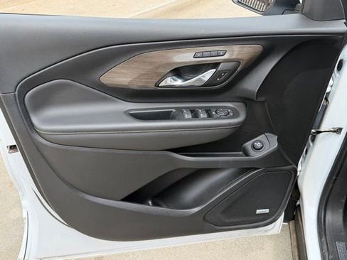 Used 2023 GMC Terrain Denali w/ Denali Premium Package image 20