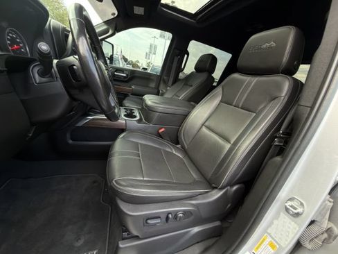 Used 2023 Chevrolet Silverado 3500 High Country w/ Z71 Off-Road Package AWD/4WD image 32