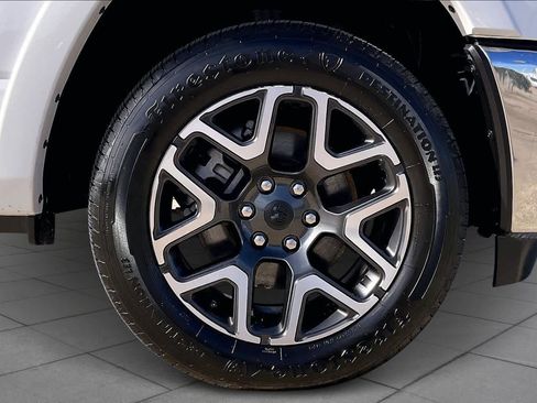 Used 2025 RAM 1500 Laramie image 11