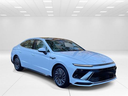New 2026 Hyundai Sonata SEL image 1
