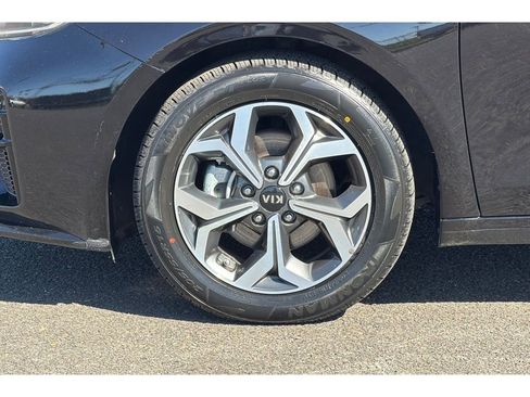 Used 2021 Kia Forte LXS image 26