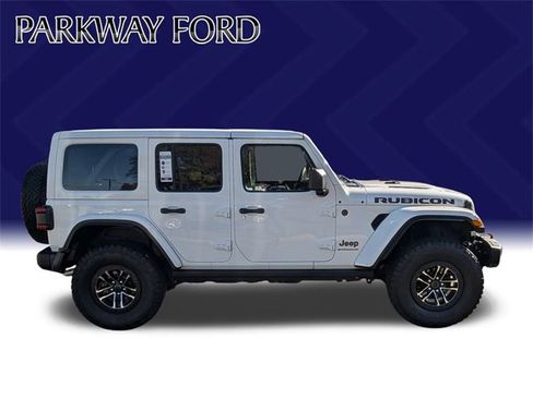 Used 2024 Jeep Wrangler Unlimited Rubicon image 4